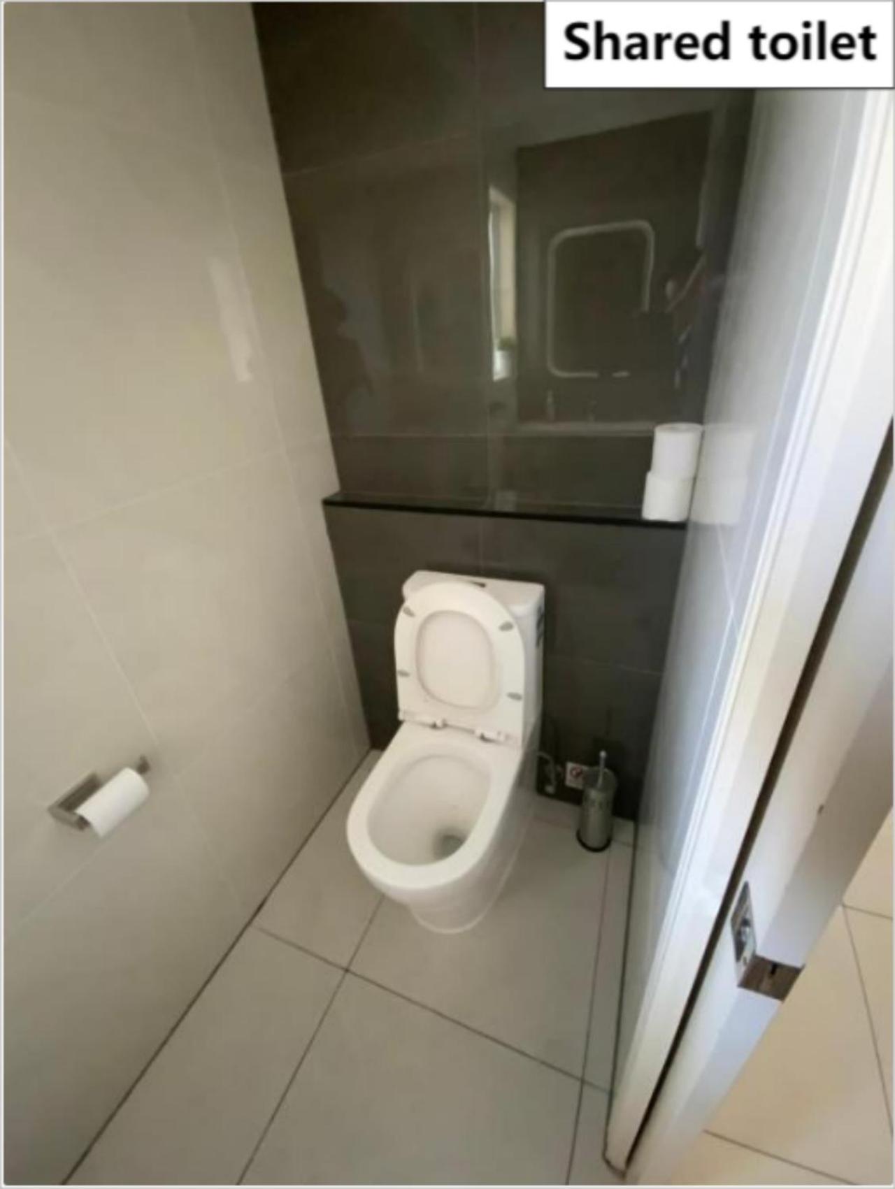 Shared House With Other Guests Near Shopping Center And Theme Parks Apartamento Gold Coast Exterior foto