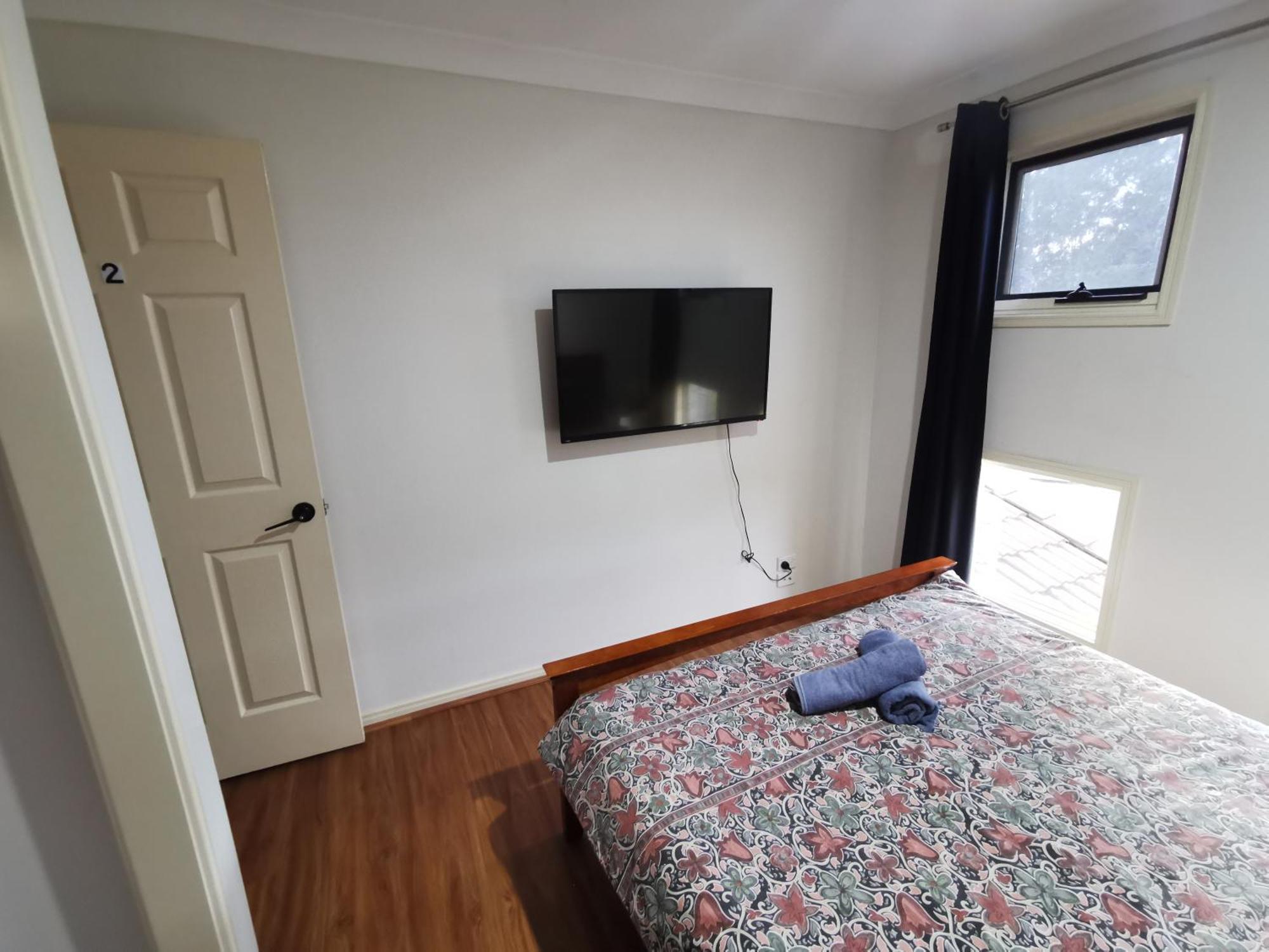 Shared House With Other Guests Near Shopping Center And Theme Parks Apartamento Gold Coast Exterior foto