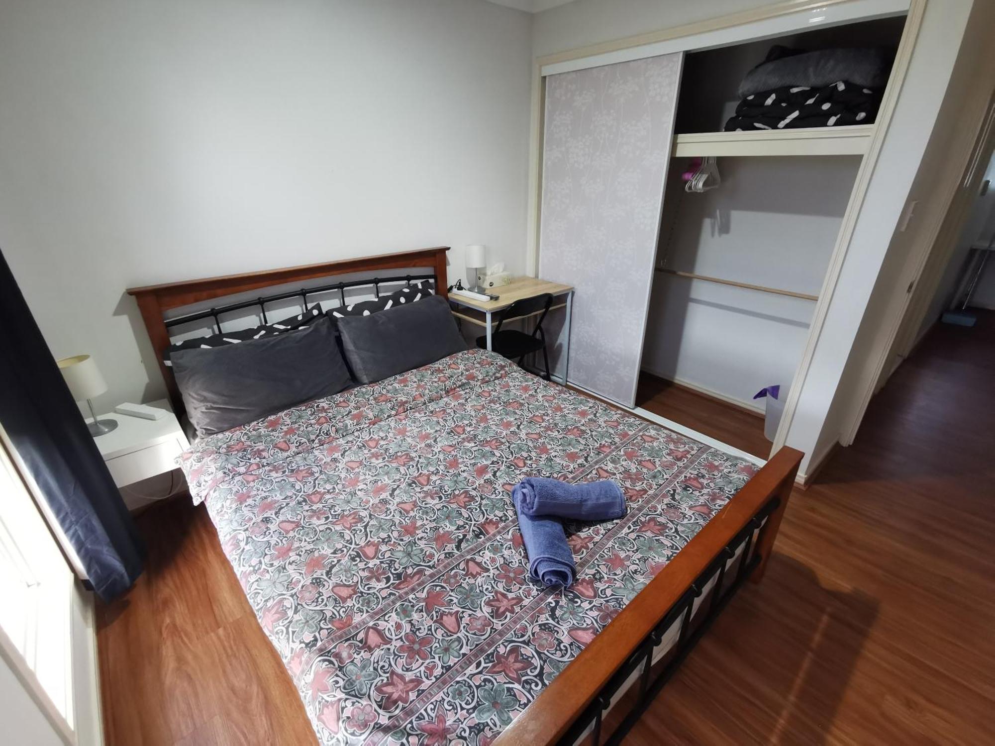 Shared House With Other Guests Near Shopping Center And Theme Parks Apartamento Gold Coast Exterior foto