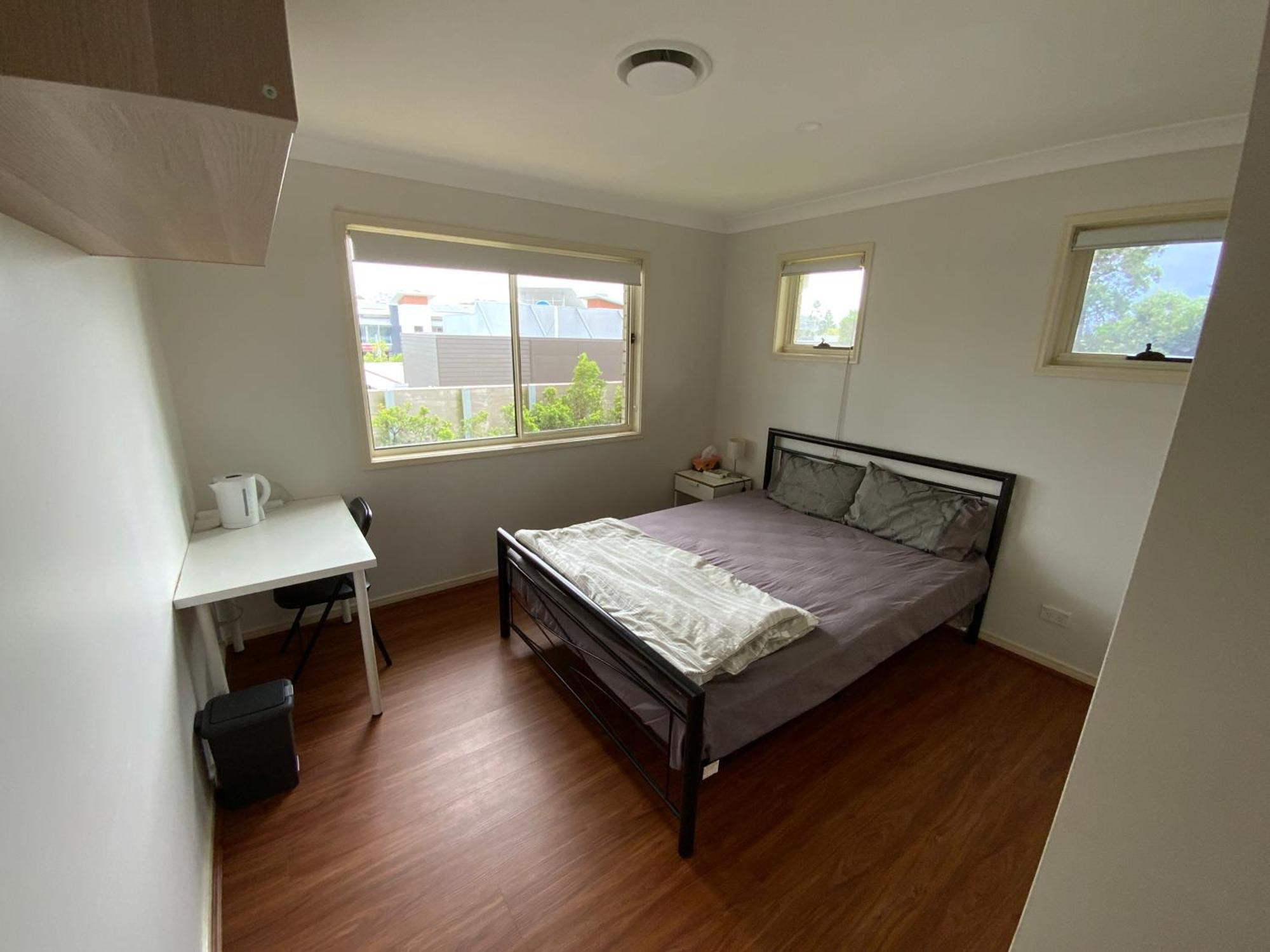 Shared House With Other Guests Near Shopping Center And Theme Parks Apartamento Gold Coast Quarto foto